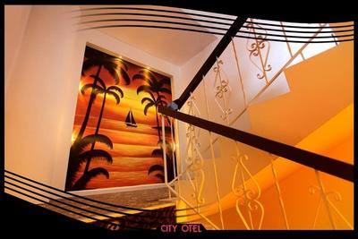 City Hotel
