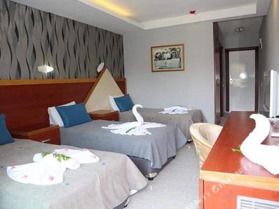 Bayar Garden Beach Hotel