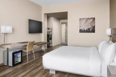 Ac Hotel By Marriott Bethesda Downtown
