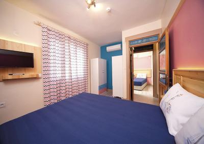 Ion Family Home-Apart Hotel