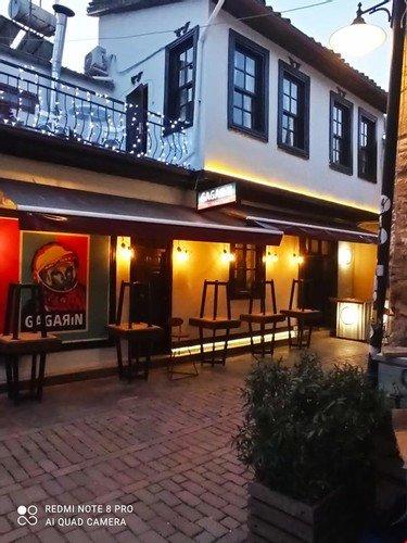 Gagarin Pub & Hotel