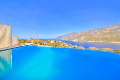 Villas James