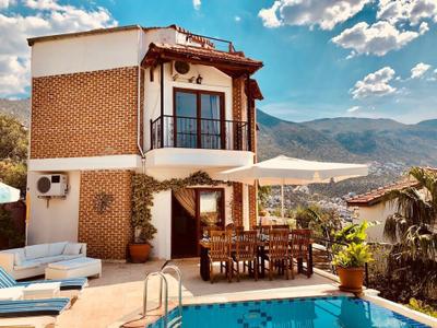 Villa Pisces by Akdenizvillam