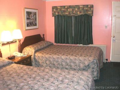 Pilgrim Inn & Cottages