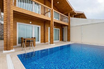 Villa Sardunya by Lucida Villas