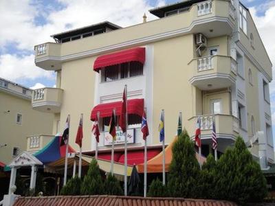Rainbow 48 Apart Hotel