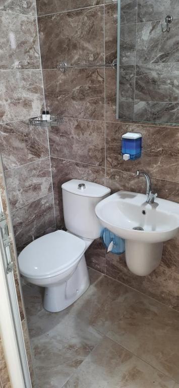 Zeytinada Pansiyon Ve Gozleme