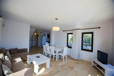 Villa Iris