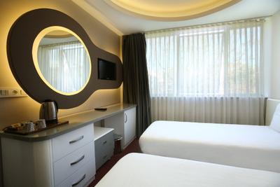 Is Hotel