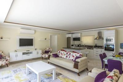 Villa Nefer