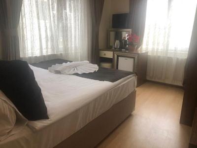 Emagine Hotel