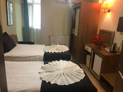 Emagine Hotel