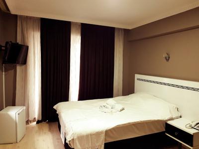 Ozhayat Hotel