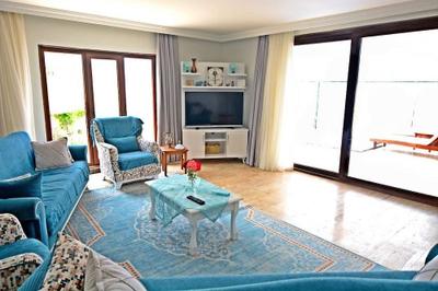 Villa Yani