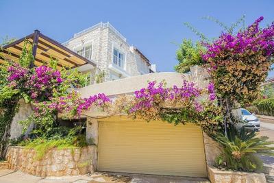 Villa Alfiya