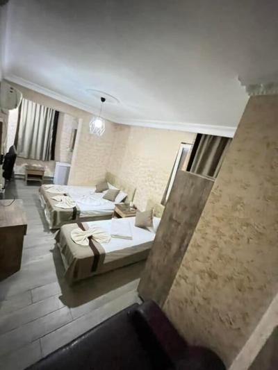 Ozgur Hotel Isiklar