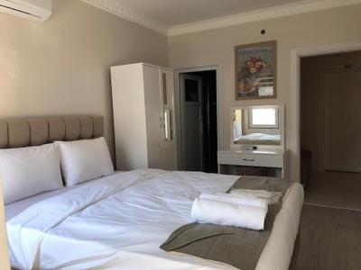 Modena Hotel