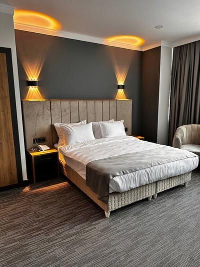 Vplus Hotel