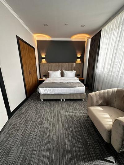 Vplus Hotel