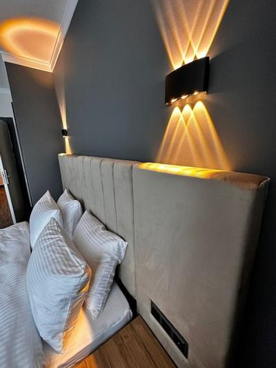 Vplus Hotel