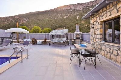 Private Pool Villa In Nature-wisterya Villa