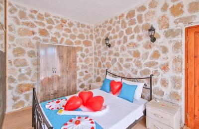 Villa Stone 2
