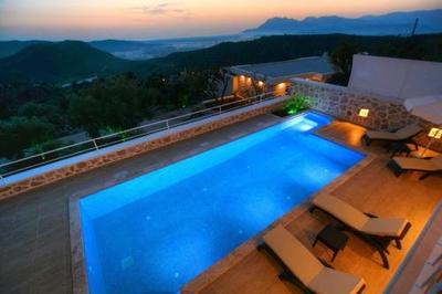 Aldora Villa