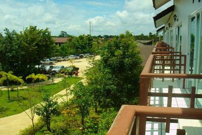 Thongpaeka Hotel