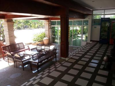 Thongpaeka Hotel