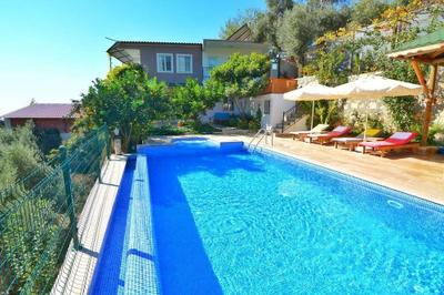 Villa Sahra