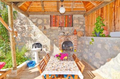 Villa Sahra