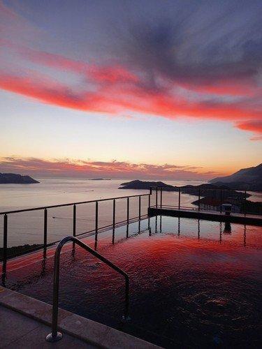 Un Amor The Hotel