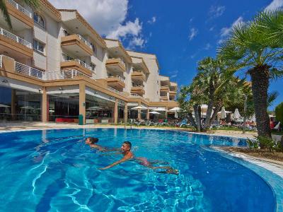 Illot Suites