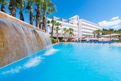 AzuLine Hotel Bergantin