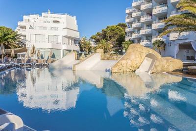 FERGUS Style Cala Blanca Suites