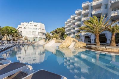 FERGUS Style Cala Blanca Suites