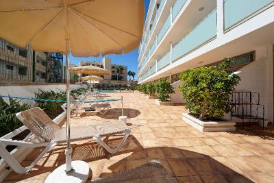 Apartamentos Strelitzias