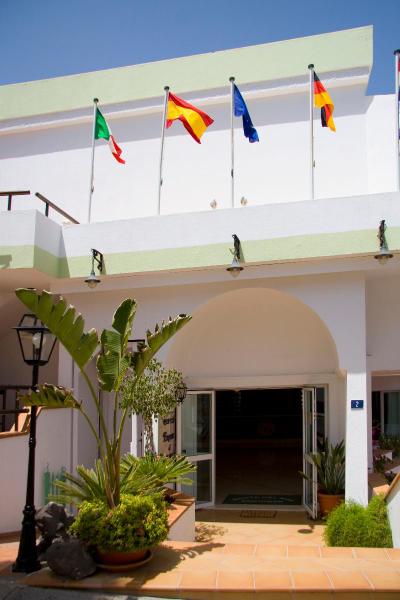 Aparthotel Esquinzo Y Monte del Mar