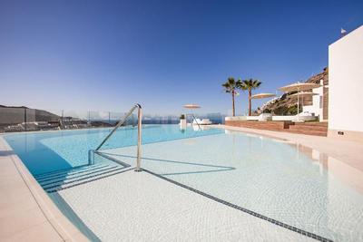 Servatur Hartaguna-Adults Only