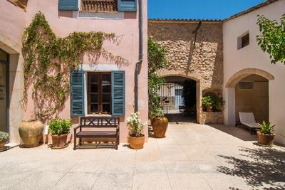 Hotel Can Moragues****