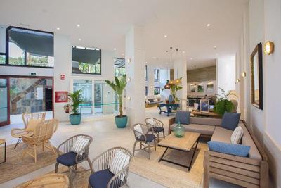 Corallium Beach by Lopesan Hotels