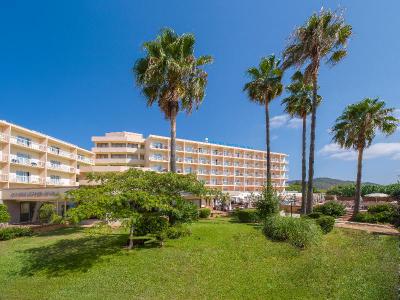 Invisa Hotel Es Pla