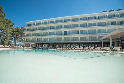 Els Pins Resort & Spa