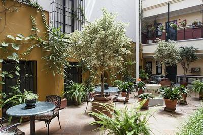 Hotel Cervantes