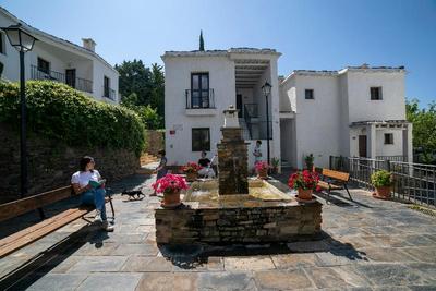 Villa Turistica de Bubion