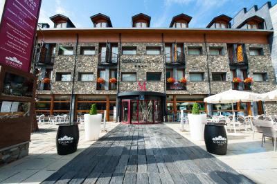 SOMMOS Hotel Aneto