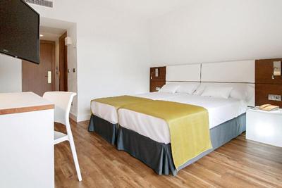 Hotel Globales Cala Blanca