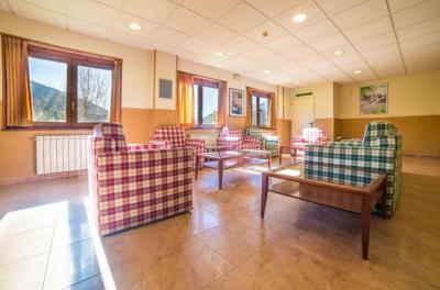 Taull Hotel