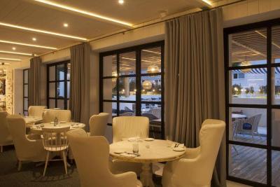 AC Barcelona Victoria Suites