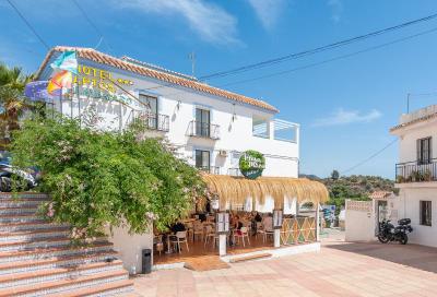 Hotel Playamaro